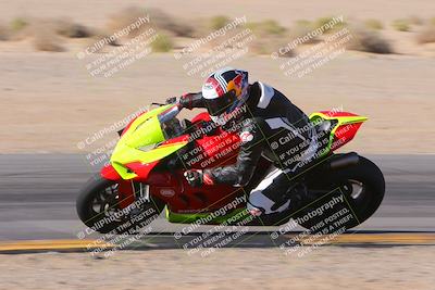 media/Dec-10-2023-SoCal Trackdays (Sun) [[0ce70f5433]]/Turn 9 Inside Set 2 (1115am)/